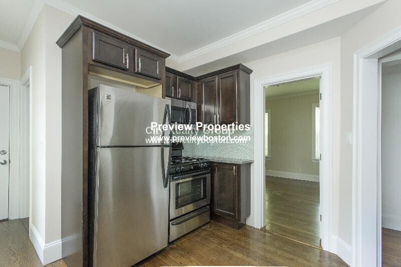 2 bed, 1 bath apartment for rent at 2971 Washington St Unit AP, Roxbury — photo 2 of 5