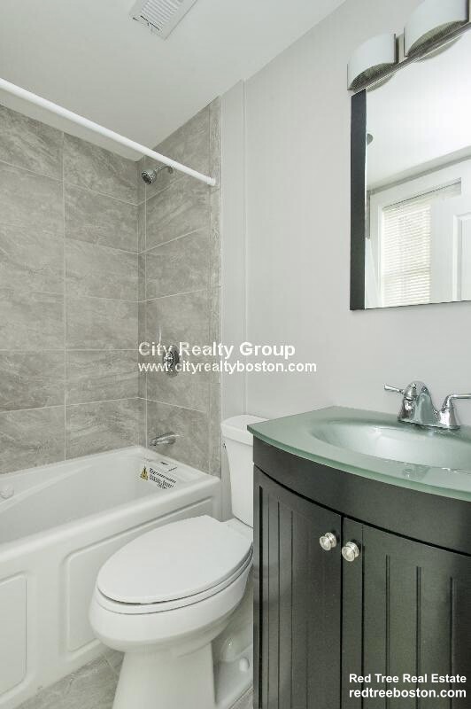 2 bed, 1 bath apartment for rent at 2973 Washington St Unit 3, Roxbury — photo 2 of 9