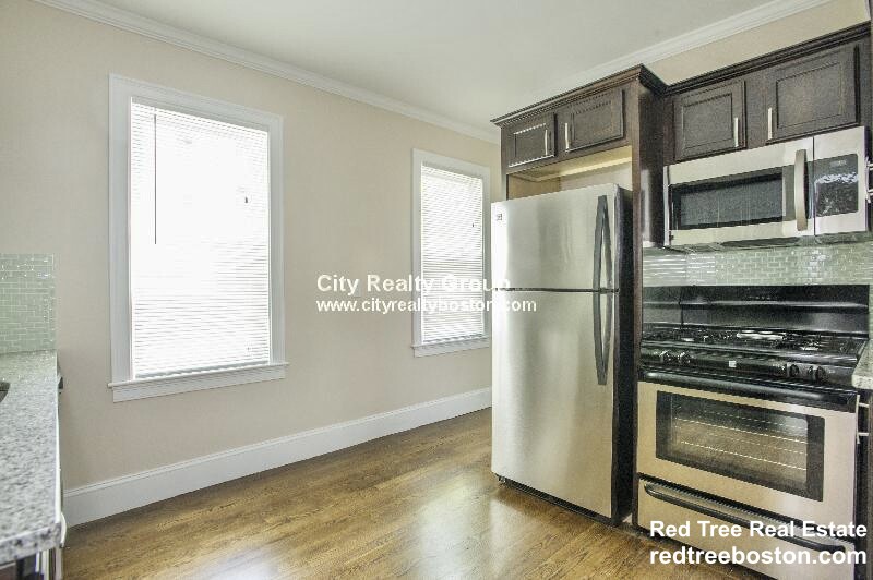 2 bed, 1 bath apartment for rent at 2973 Washington St Unit 3, Roxbury — photo 3 of 9