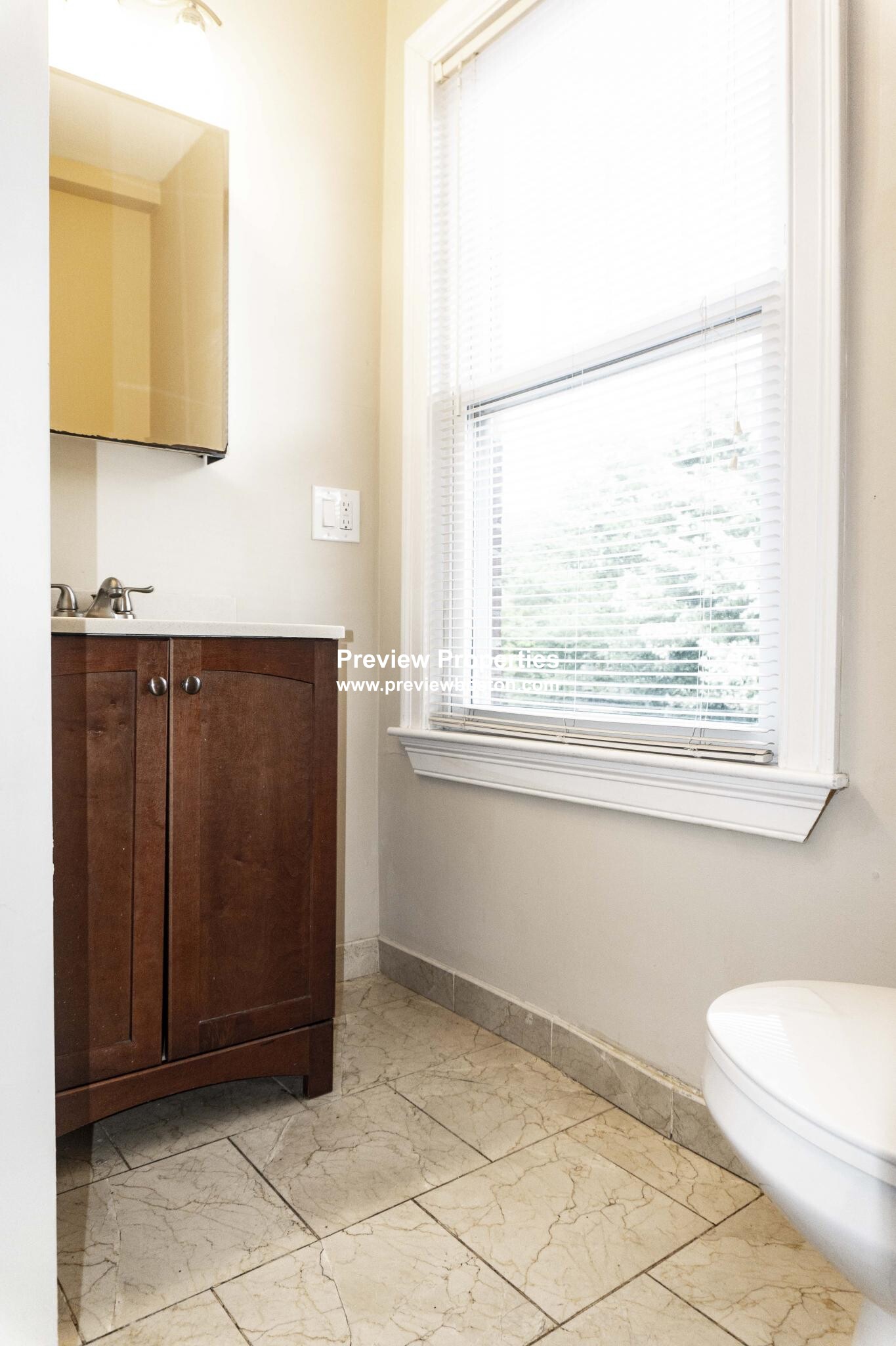 3 bed, 2 bath apartment for rent at 2975 Washington St Unit 2P, Roxbury — photo 7 of 10