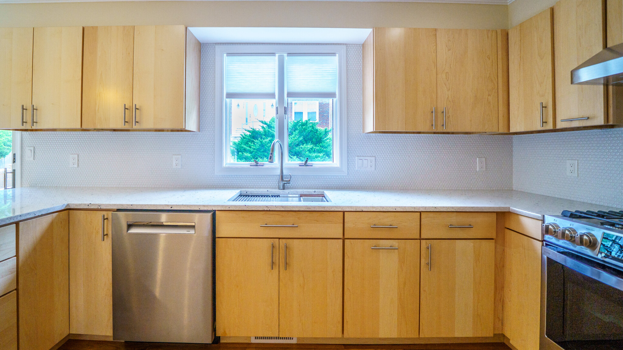 3 bed, 2.5 bath apartment for rent at 298 Adams St Unit 298, Nonantum — photo 9 of 28