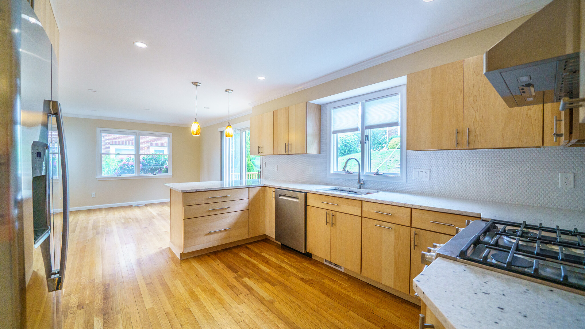 3 bed, 2.5 bath apartment for rent at 298 Adams St Unit 298, Nonantum — photo 12 of 28