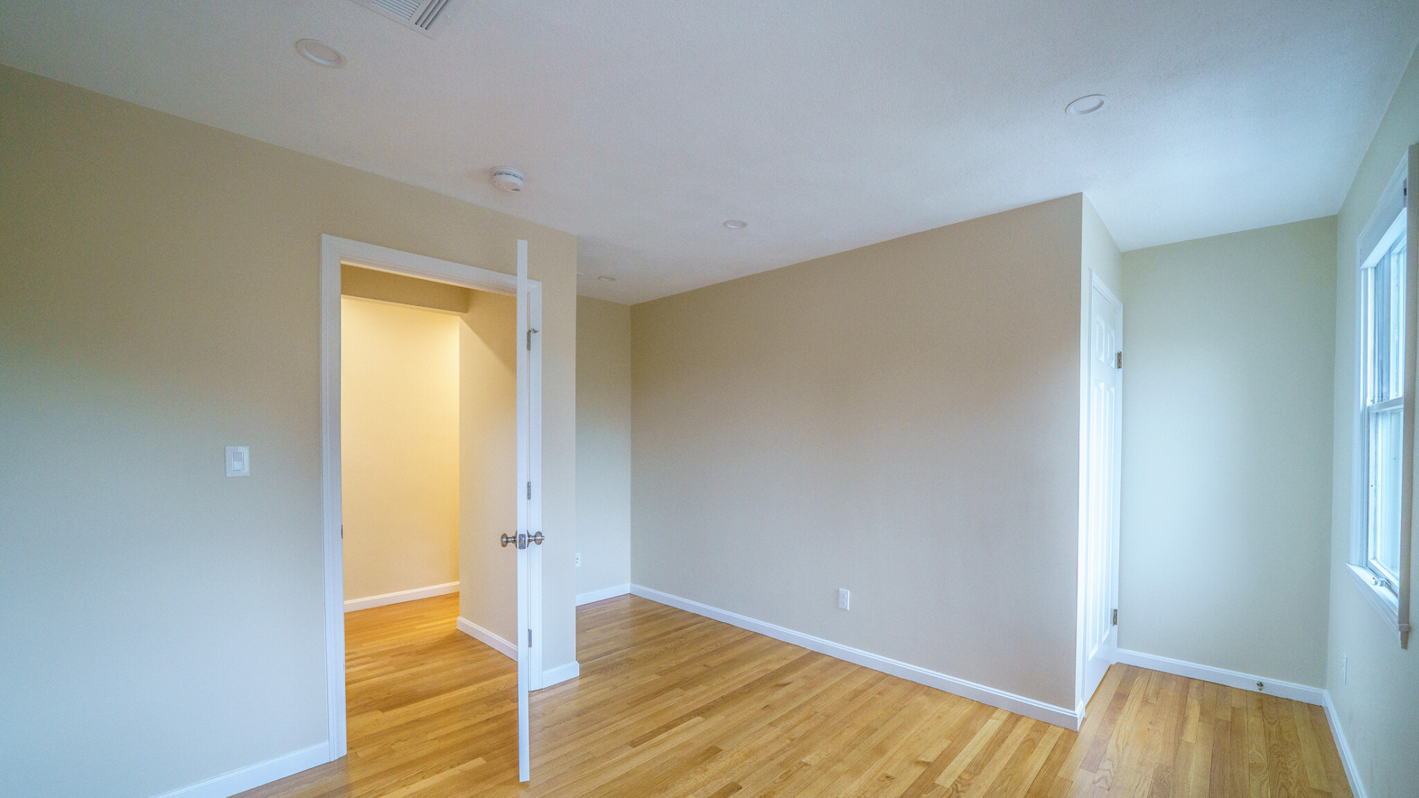 3 bed, 2.5 bath apartment for rent at 298 Adams St Unit 298, Nonantum — photo 25 of 28