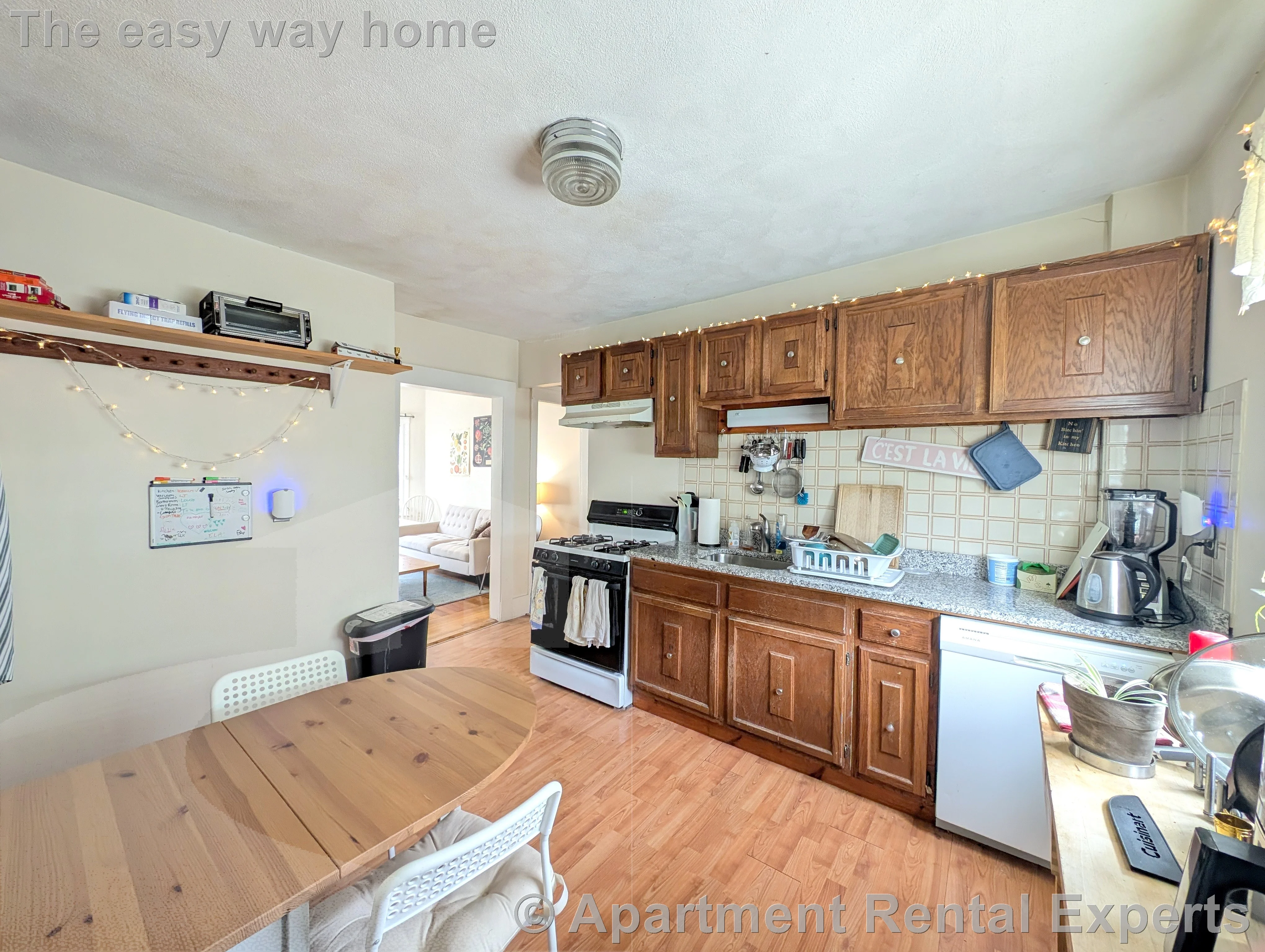 4 bed, 1 bath apartment for rent at 298 Boston Ave Unit 3, Tufts