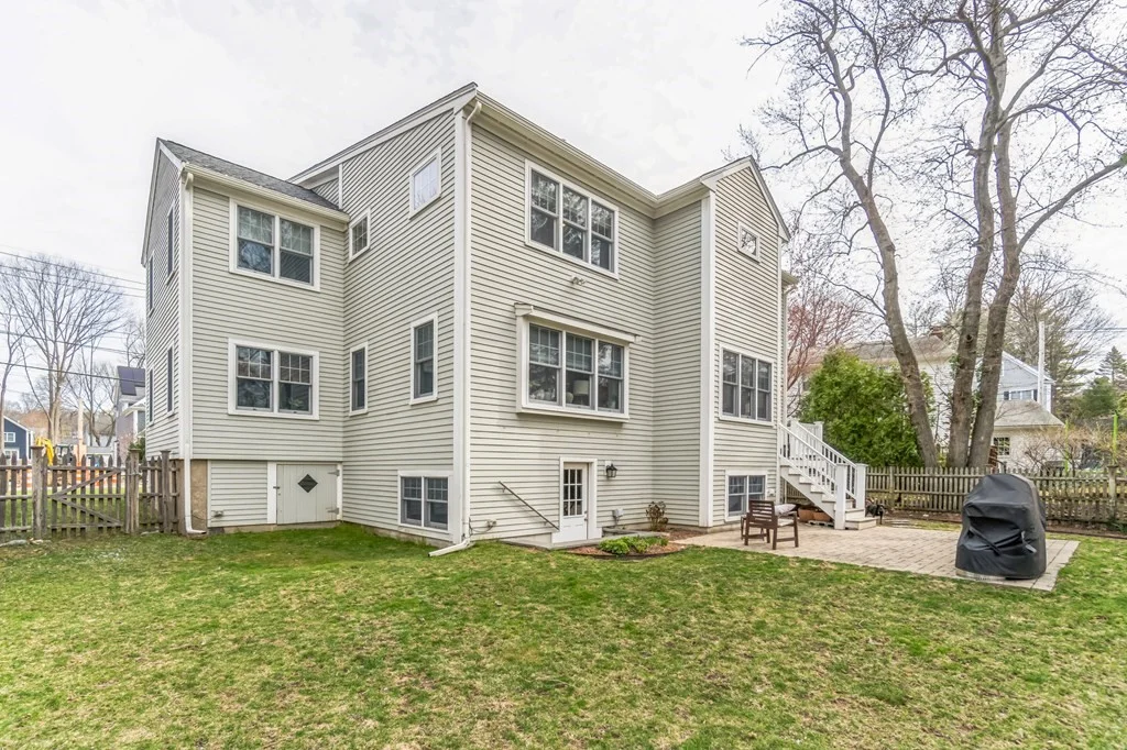 4 bed, 3 bath apartment for rent at 298 Brookline St, Needham — photo 3 of 20