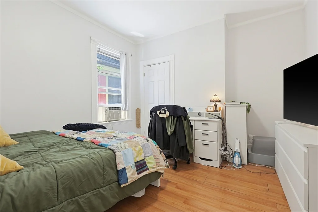 4 bed, 1 bath apartment for rent at 298 Brookline St Unit 2, Cambridgeport — photo 7 of 13