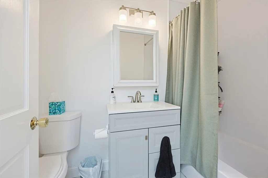 4 bed, 1 bath apartment for rent at 298 Brookline St Unit 2, Cambridgeport — photo 8 of 13