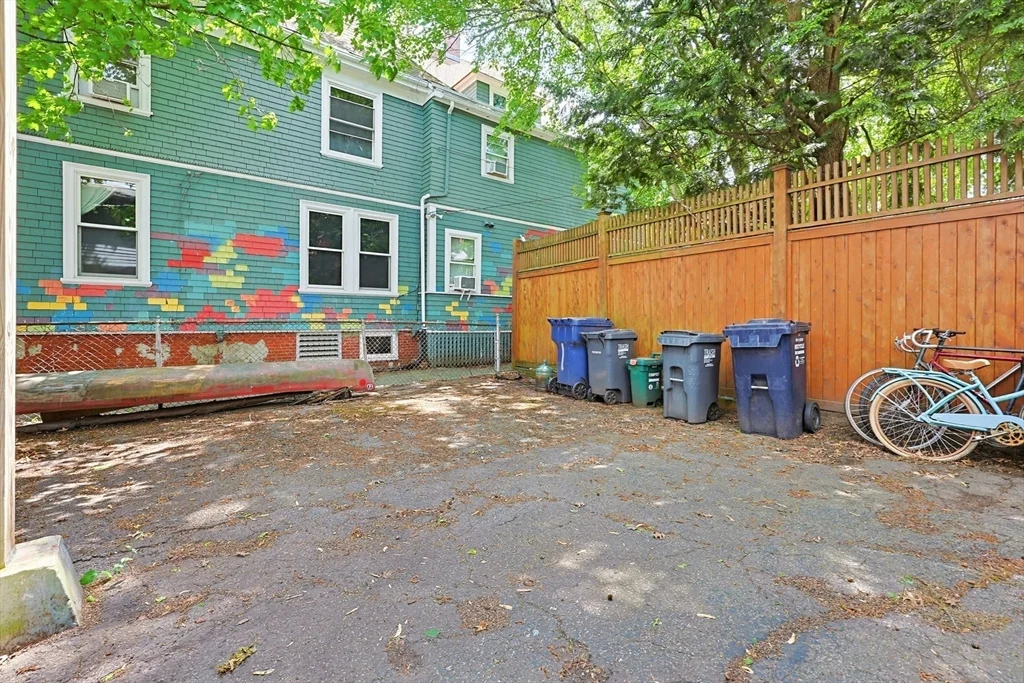 4 bed, 1 bath apartment for rent at 298 Brookline St Unit 2, Cambridgeport — photo 13 of 13