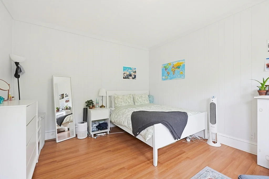 4 bed, 1 bath apartment for rent at 298 Brookline St Unit 2, Cambridgeport — photo 3 of 13