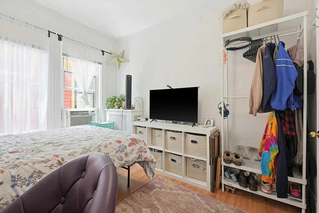 4 bed, 1 bath apartment for rent at 298 Brookline St Unit 2, Cambridgeport — photo 10 of 13