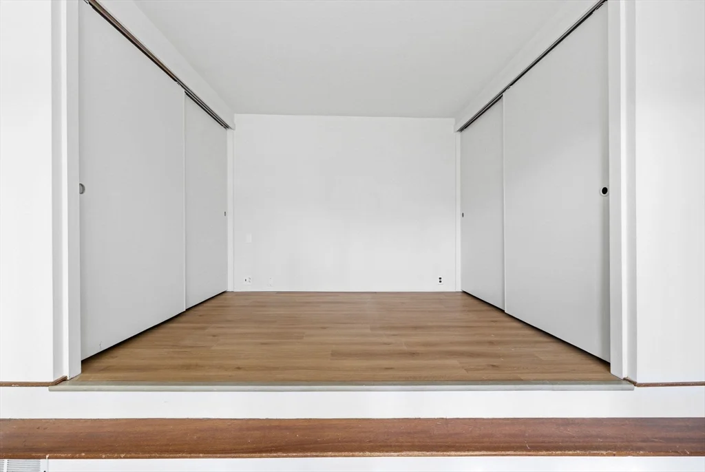3 bed, 1 bath apartment for rent at 298 Columbus Ave Unit 4, Back Bay — photo 12 of 26