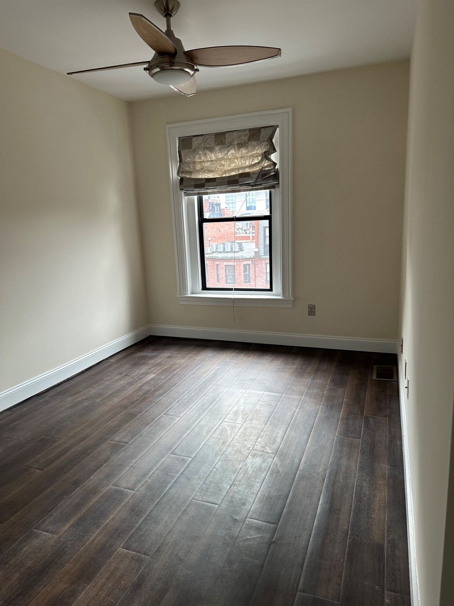3 bed, 2 bath apartment for rent at 298 Commonwealth Ave Unit Ph/302, Back Bay — photo 11 of 15