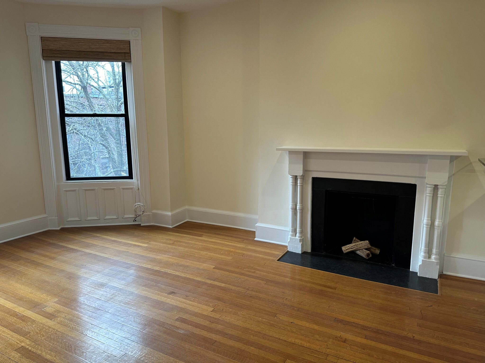 3 bed, 2 bath apartment for rent at 298 Commonwealth Ave Unit Ph/302, Back Bay — photo 6 of 15