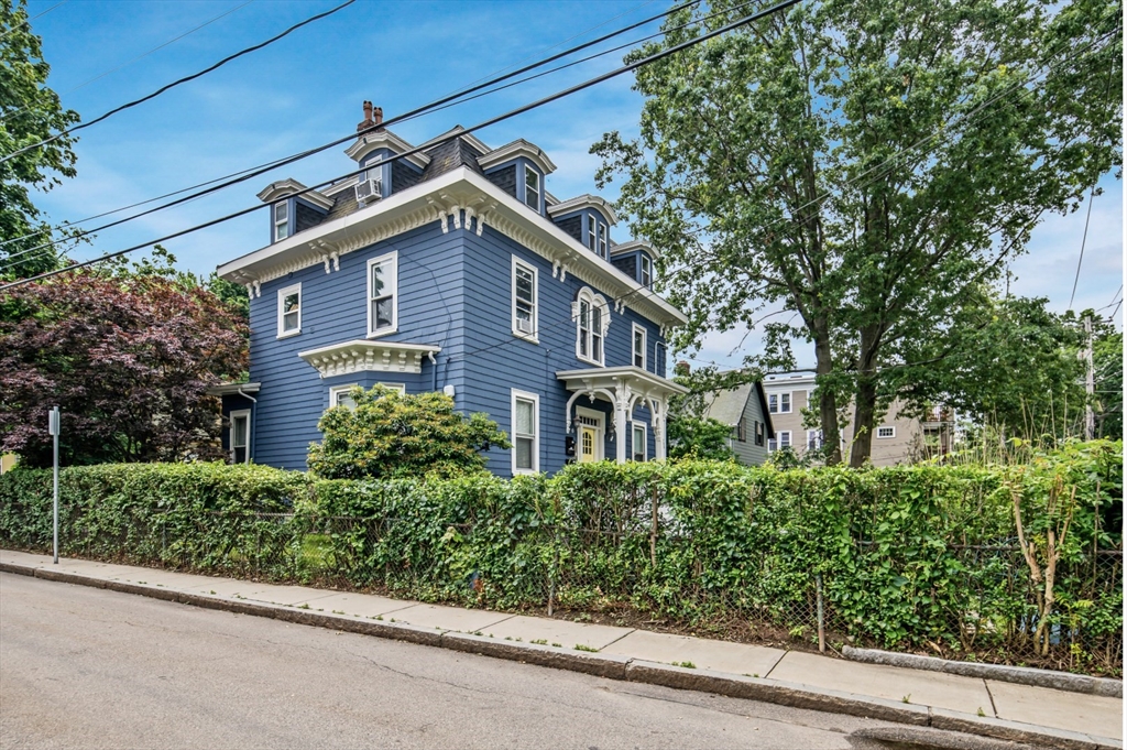 2 bed, 1 bath apartment for rent at 298 Lamartine St Unit 2, Jamaica Plain — photo 9 of 9