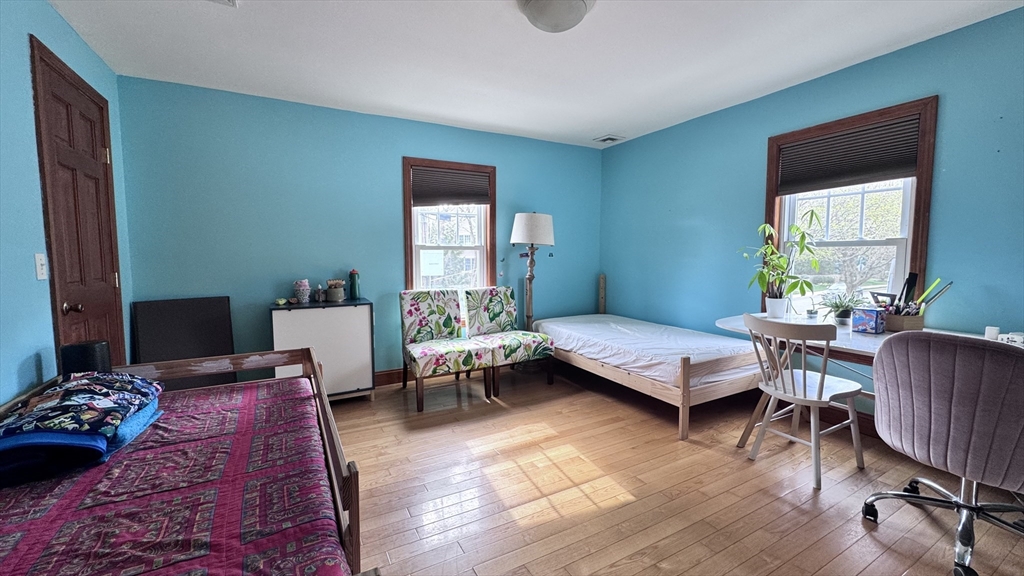 4 bed, 3 bath apartment for rent at 298 Langley Rd, Newton — photo 10 of 22