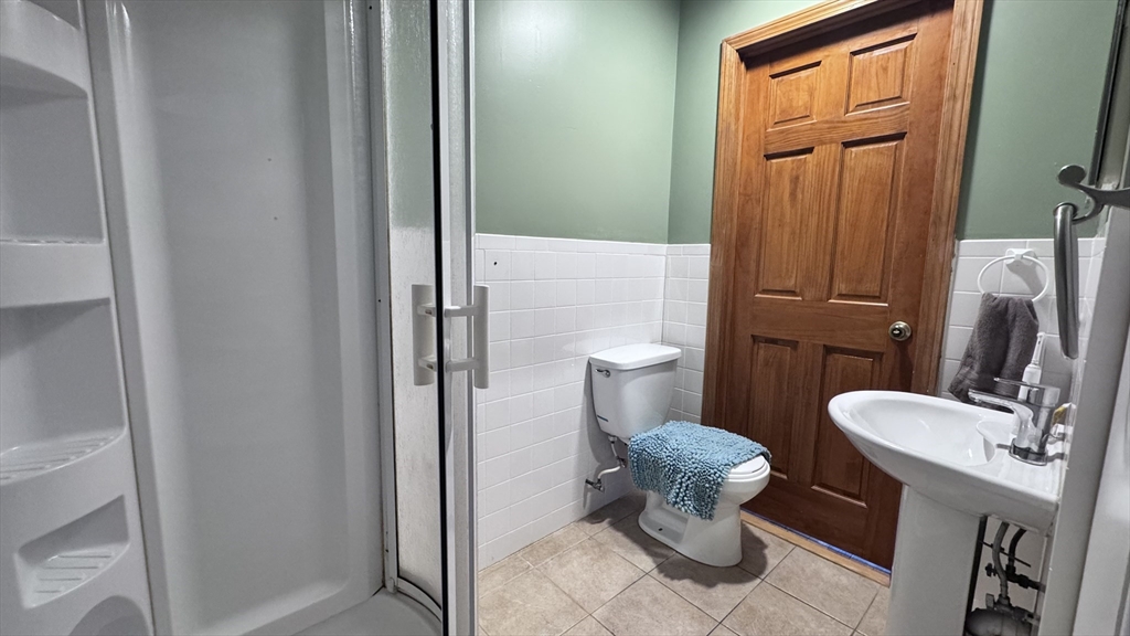 4 bed, 3 bath apartment for rent at 298 Langley Rd, Newton — photo 11 of 22