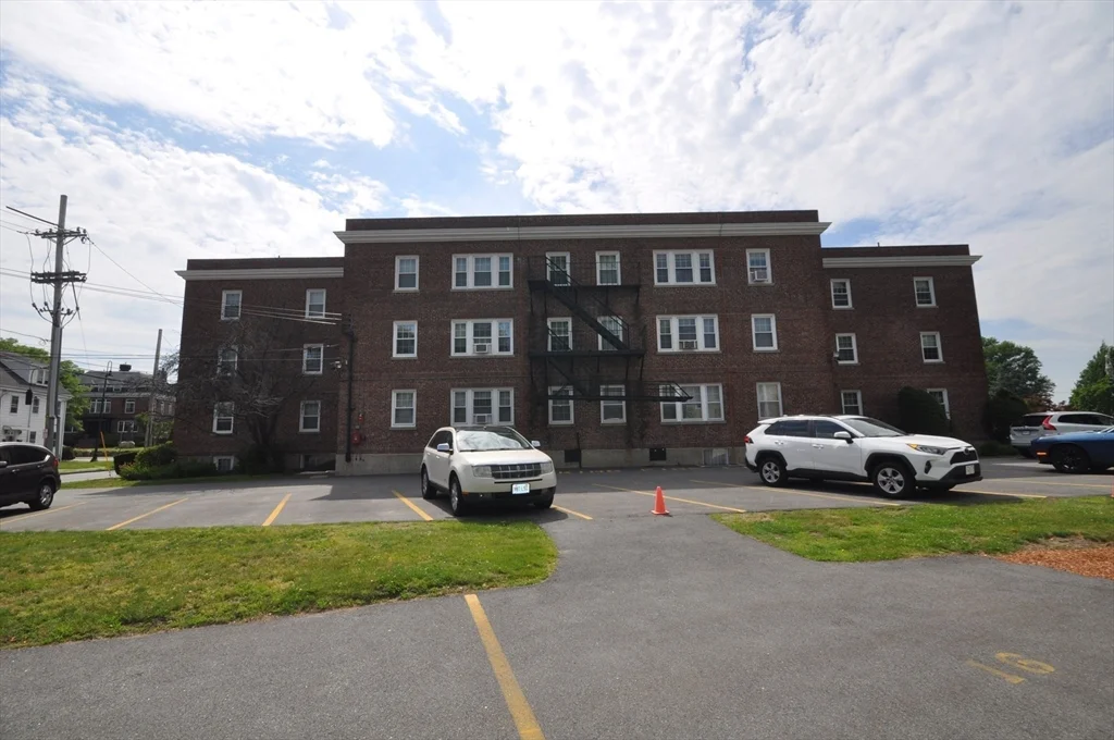 1 bed, 1 bath apartment for rent at 298 Main St Unit 12, Wakefield — photo 23 of 23