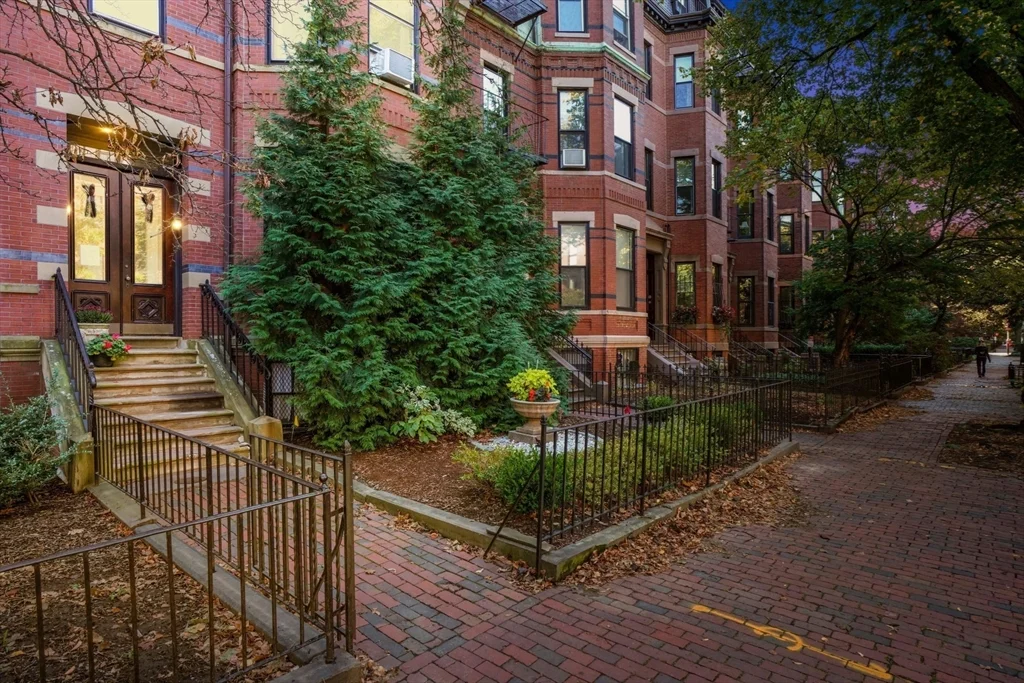 2 bed, 2 bath apartment for rent at 298 Marlborough Unit 1, Back Bay — photo 20 of 24