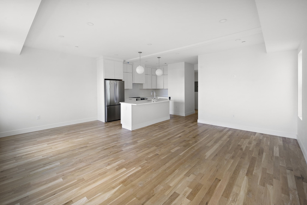 3 bed, 2 bath apartment for rent at 298 Maverick St Unit 2, East Boston — photo 15 of 29