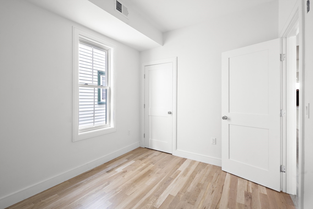 3 bed, 2 bath apartment for rent at 298 Maverick St Unit 2, East Boston — photo 23 of 29