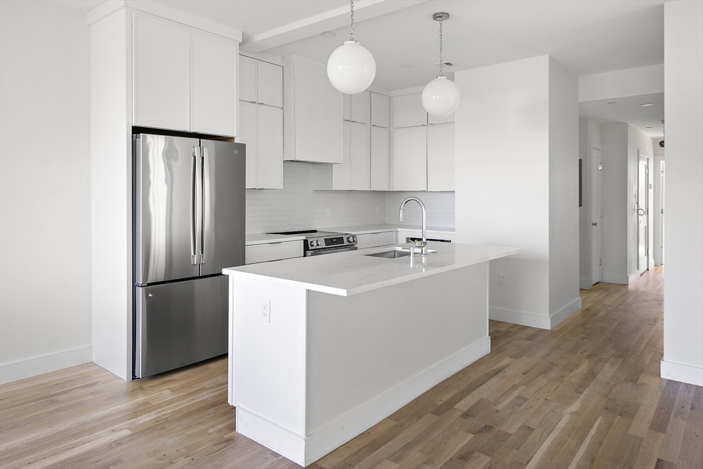 3 bed, 2 bath apartment for rent at 298 Maverick St Unit 2, East Boston — photo 10 of 29