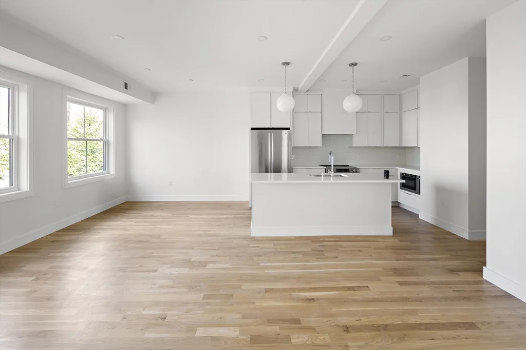 3 bed, 2 bath apartment for rent at 298 Maverick St Unit 3, East Boston — photo 12 of 29