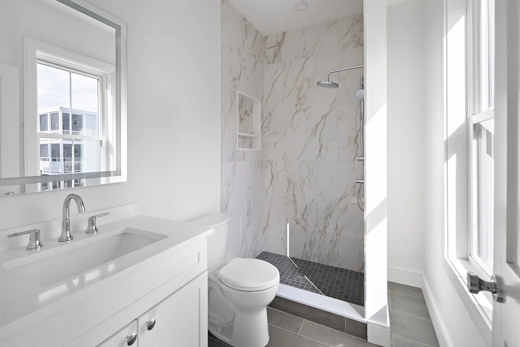 3 bed, 2 bath apartment for rent at 298 Maverick St Unit 3, East Boston — photo 19 of 29