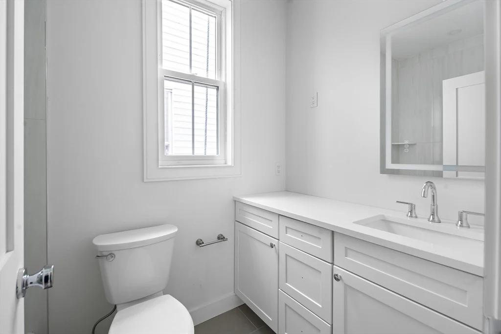 3 bed, 2 bath apartment for rent at 298 Maverick St Unit 3, East Boston — photo 24 of 29