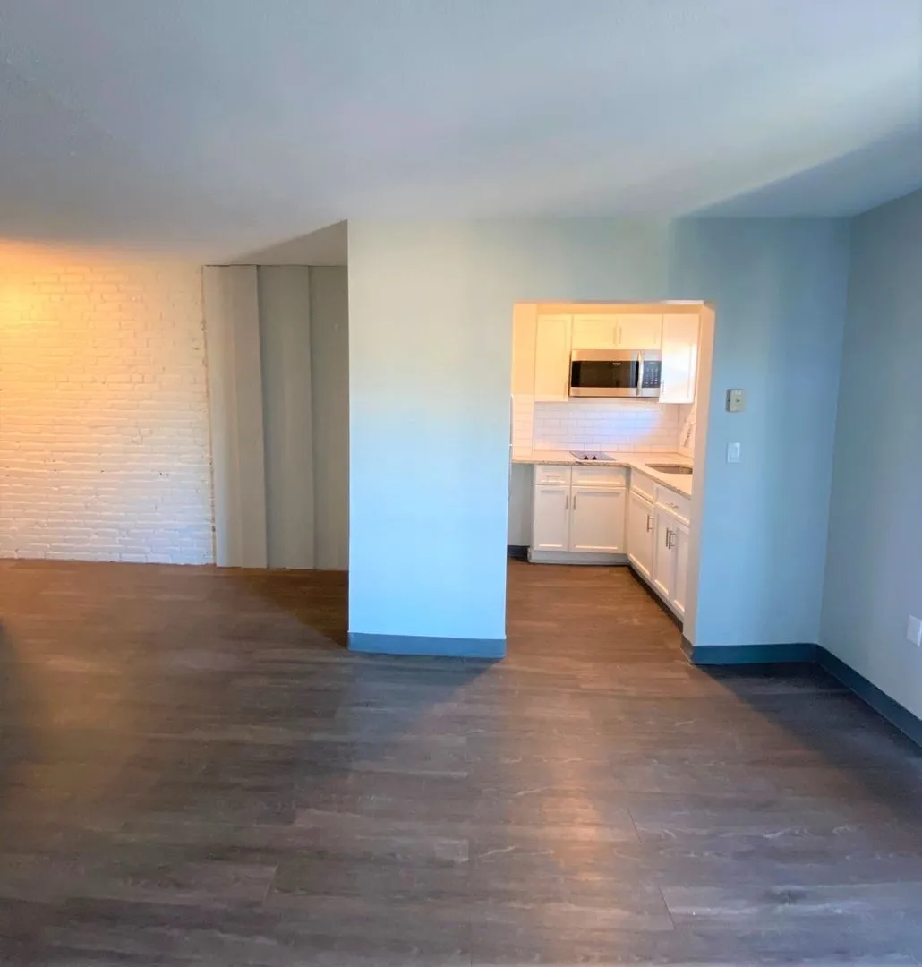 1 bed, 1 bath apartment for rent at 298 Meridian St Unit 2, Central Square — photo 3 of 7
