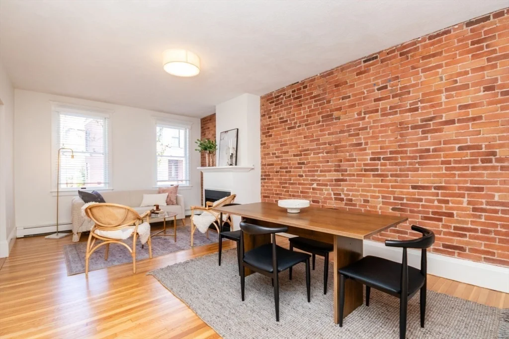 2 bed, 2 bath apartment for rent at 298A Bunker Hill St Unit 1, Charlestown — photo 6 of 24