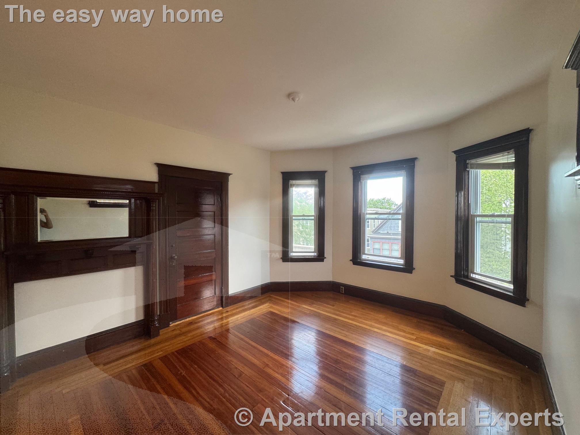 2 bed, 1 bath apartment for rent at 298A Highland Ave Unit 3, Porter Square — photo 3 of 17