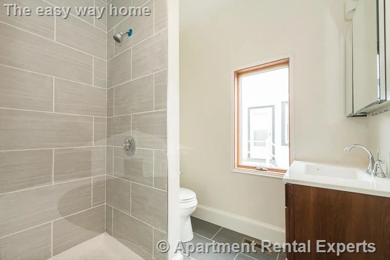 4 bed, 2 bath apartment for rent at 299-301 Alewife Brook Pkwy Unit 2, Tufts — photo 8 of 22