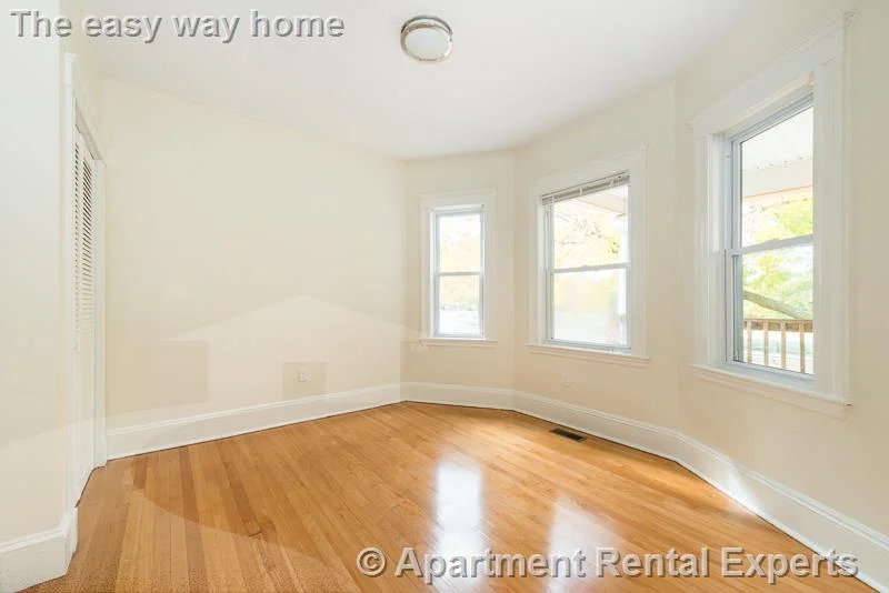 4 bed, 2 bath apartment for rent at 299-301 Alewife Brook Pkwy Unit 2, Tufts — photo 14 of 22