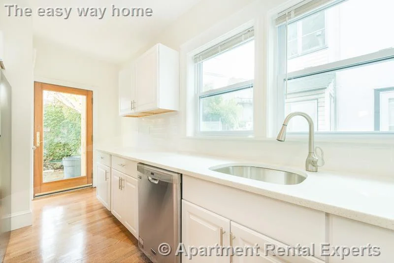 4 bed, 2 bath apartment for rent at 299-301 Alewife Brook Pkwy Unit 2, Tufts — photo 2 of 22