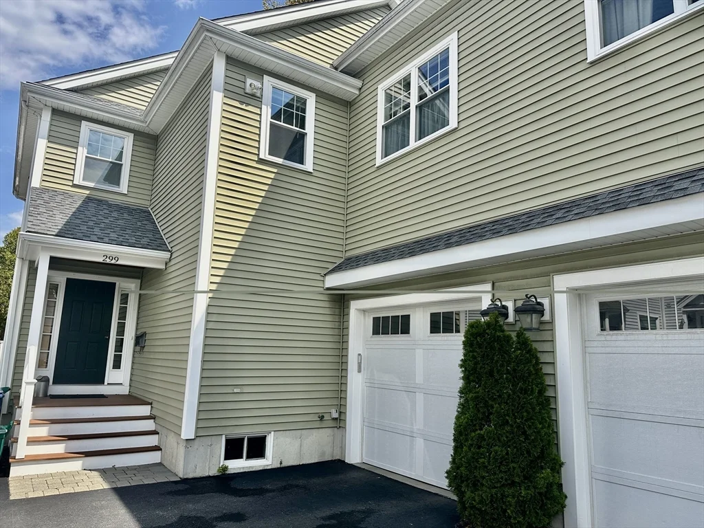 4 bed, 2 bath apartment for rent at 299 Cabot St Unit 1, Newtonville — photo 8 of 10