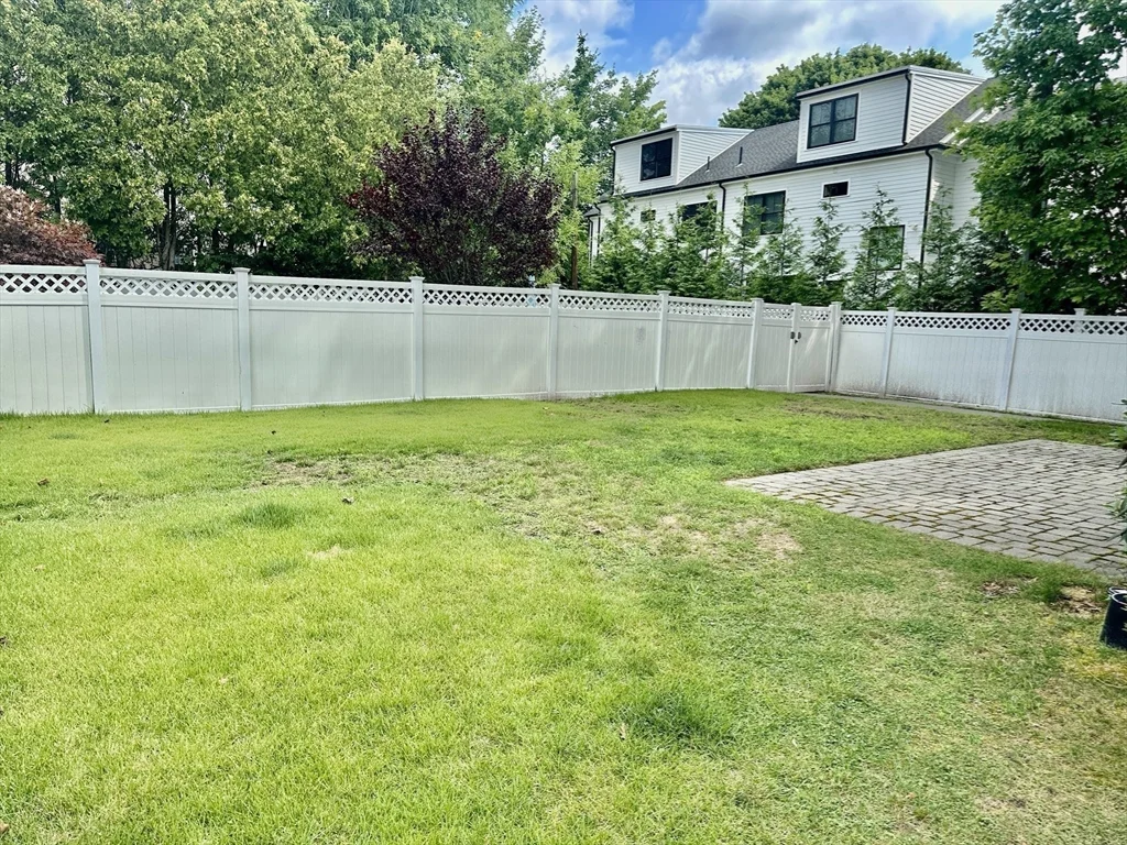 3 bed, 2 bath apartment for rent at 299 Cabot St Unit 299, Newtonville — photo 16 of 19