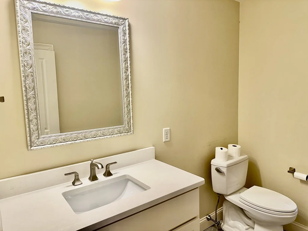 3 bed, 2 bath apartment for rent at 299 Cabot St Unit 299, Newtonville — photo 15 of 19