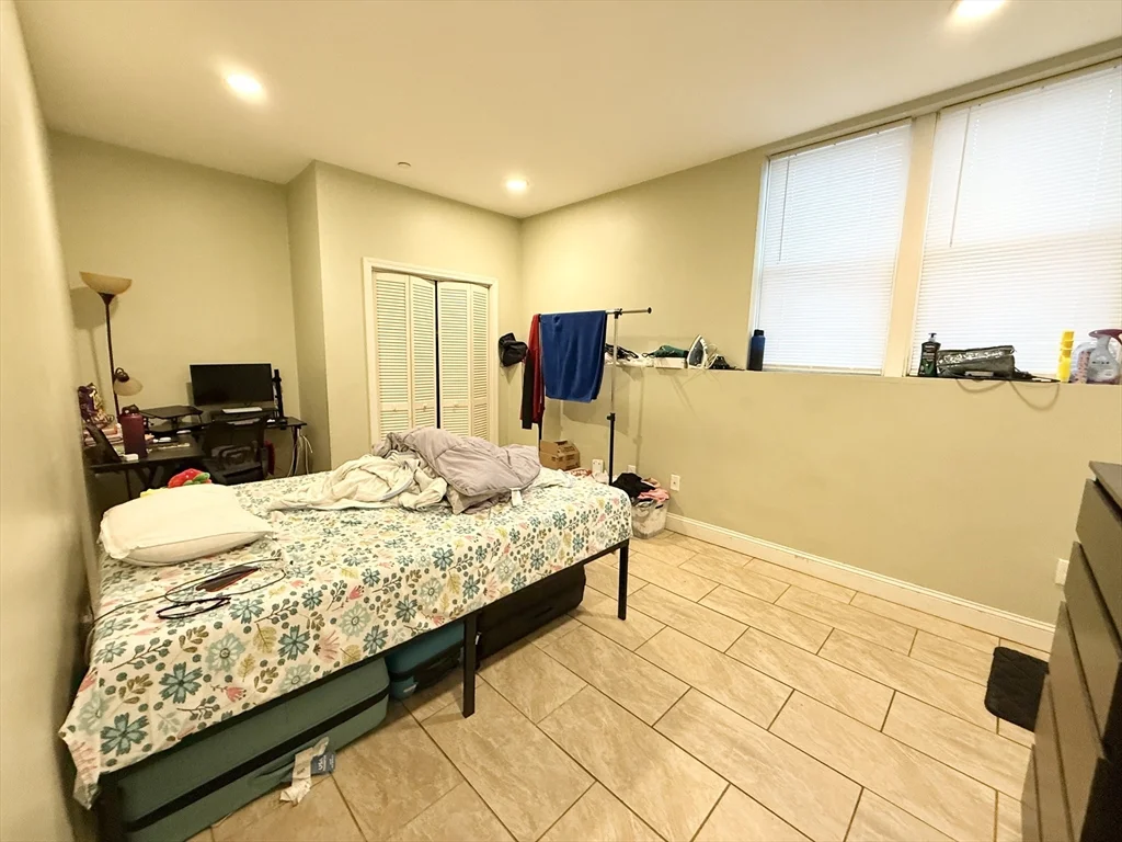 3 bed, 2 bath apartment for rent at 299 Dudley St Unit 1, Roxbury — photo 7 of 10