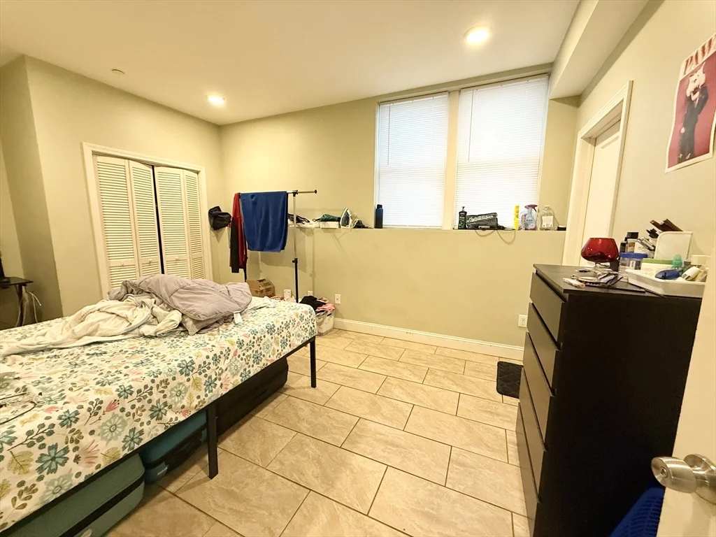 3 bed, 2 bath apartment for rent at 299 Dudley St Unit 1, Roxbury — photo 8 of 10