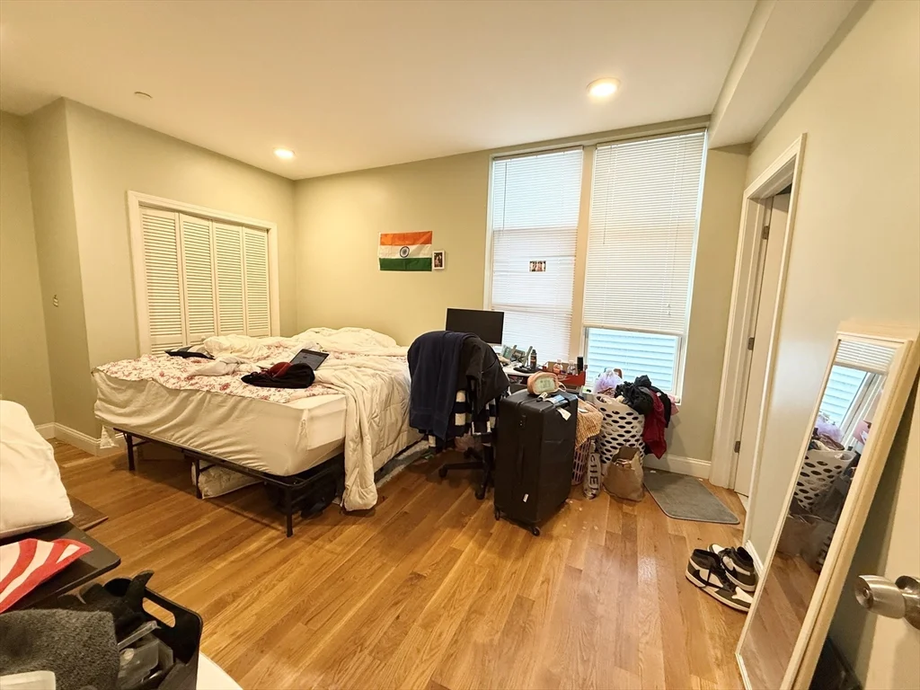 3 bed, 2 bath apartment for rent at 299 Dudley St Unit 3, Roxbury — photo 8 of 11