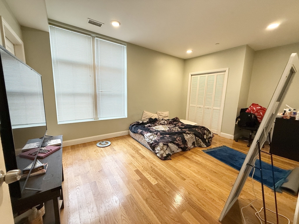 3 bed, 2 bath apartment for rent at 299 Dudley St Unit 6, Roxbury — photo 5 of 7