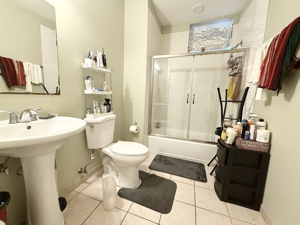 3 bed, 2 bath apartment for rent at 299 Dudley St Unit 6, Roxbury — photo 6 of 7