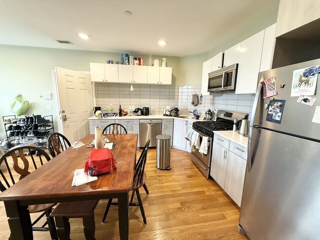 3 bed, 2 bath apartment for rent at 299 Dudley Unit 5, Roxbury — photo 1 of 8