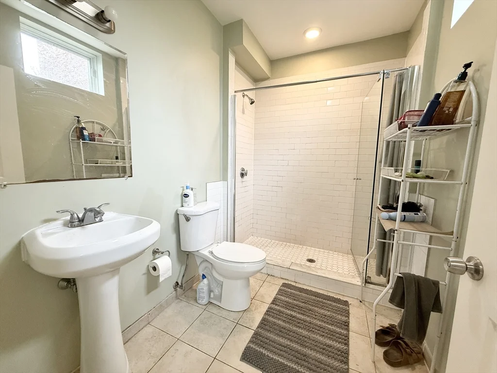 3 bed, 2 bath apartment for rent at 299 Dudley Unit 8, Roxbury — photo 9 of 9