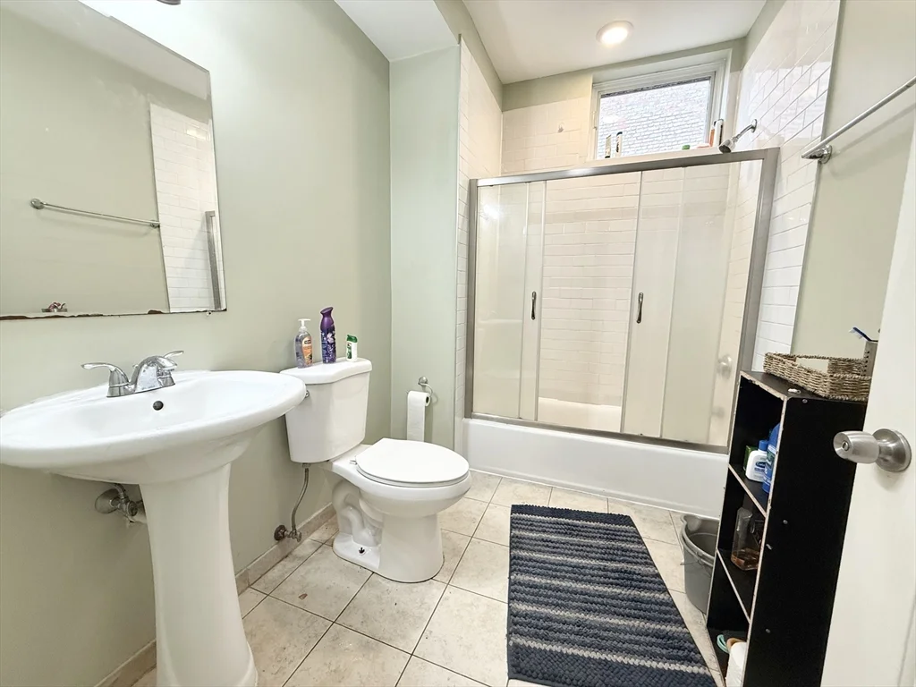 3 bed, 2 bath apartment for rent at 299 Dudley Unit 8, Roxbury — photo 8 of 9