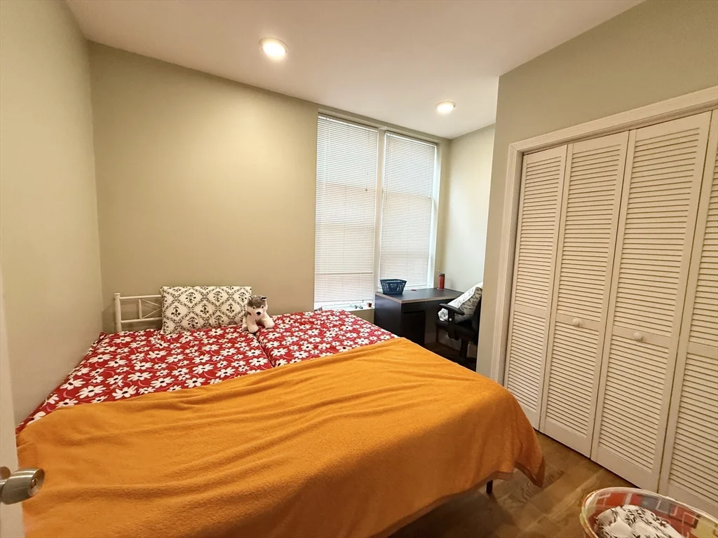 3 bed, 2 bath apartment for rent at 299 Dudley Unit 8, Roxbury — photo 5 of 9