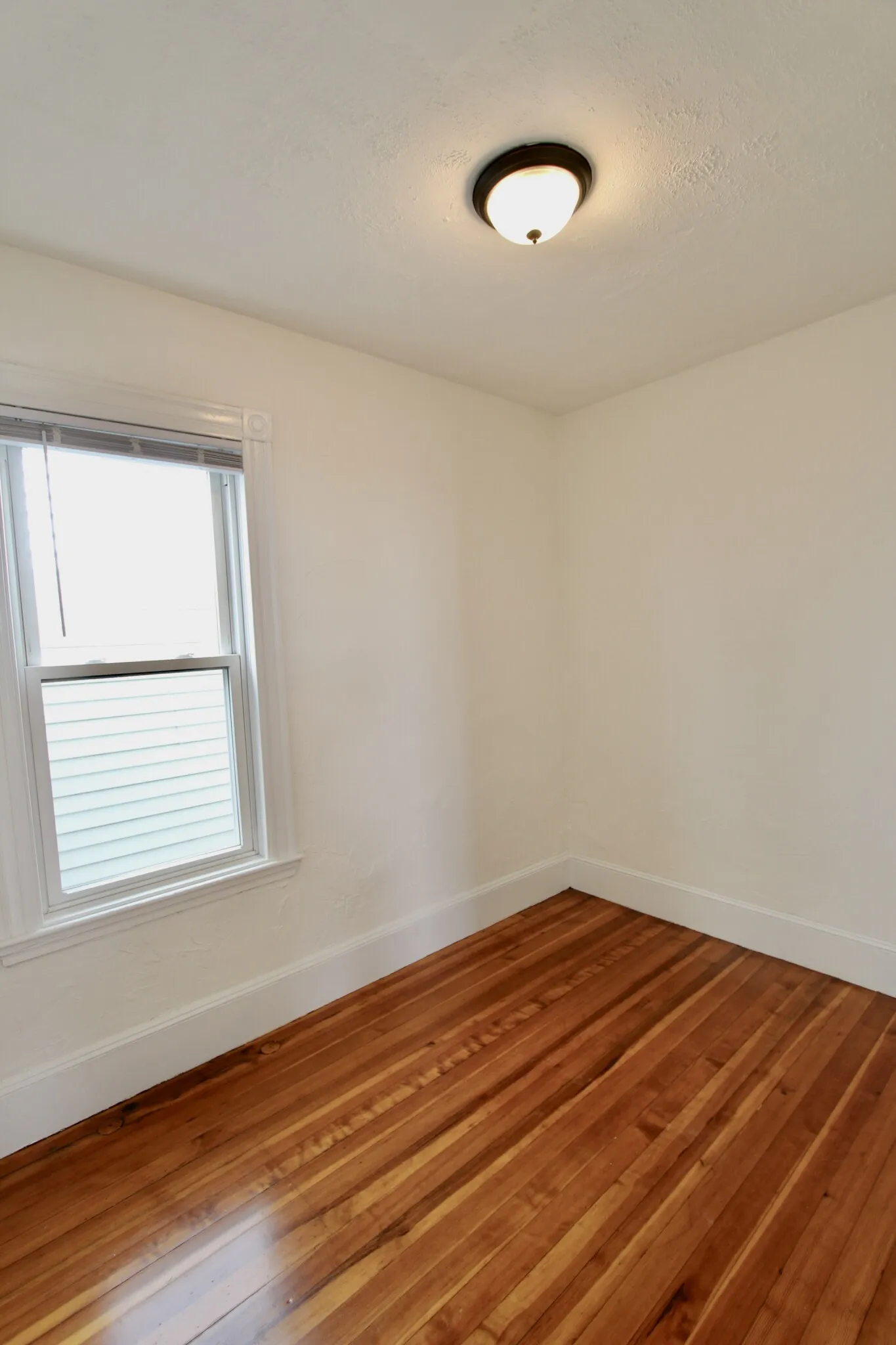 4 bed, 2 bath apartment for rent at 299 Lexington St Unit 2, East Boston — photo 8 of 9