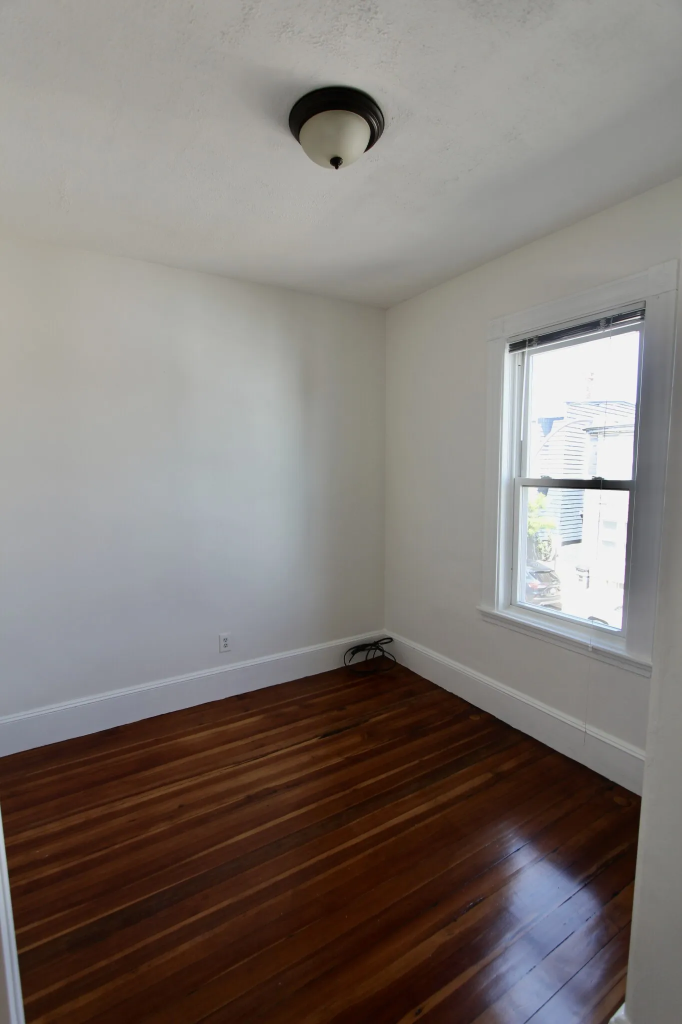 4 bed, 2 bath apartment for rent at 299 Lexington St Unit 2, East Boston — photo 7 of 9