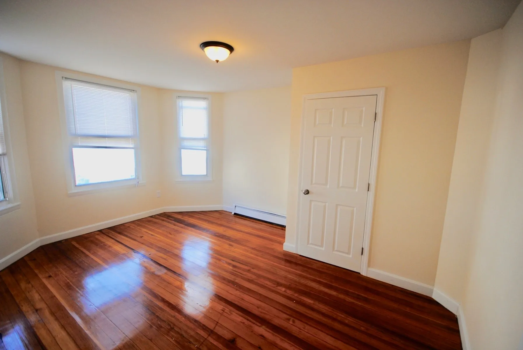 4 bed, 2 bath apartment for rent at 299 Lexington St Unit 3, East Boston — photo 2 of 10