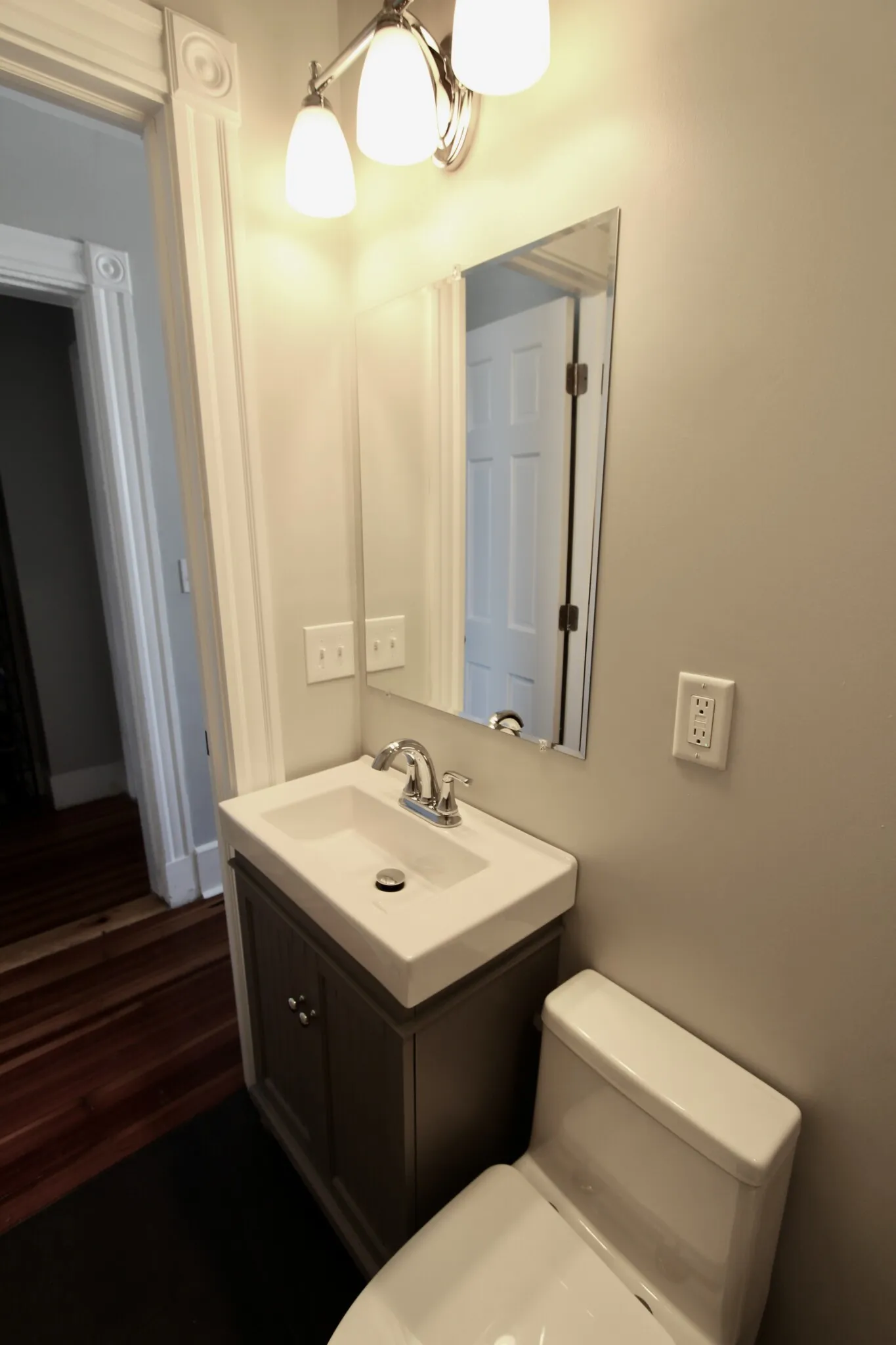 4 bed, 2 bath apartment for rent at 299 Lexington St Unit 3, East Boston — photo 4 of 10